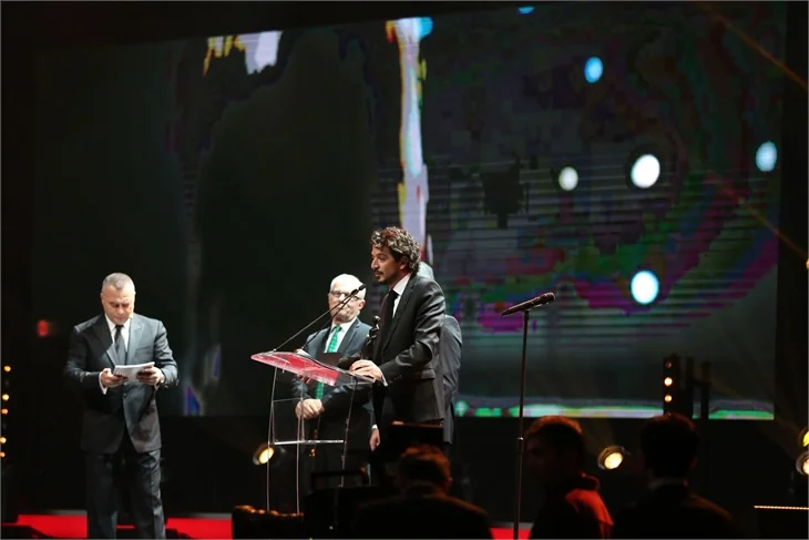 Antalya Film Festivali'nde kırmızı halı şıklığı
