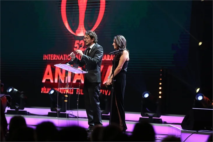Antalya Film Festivali'nde kırmızı halı şıklığı