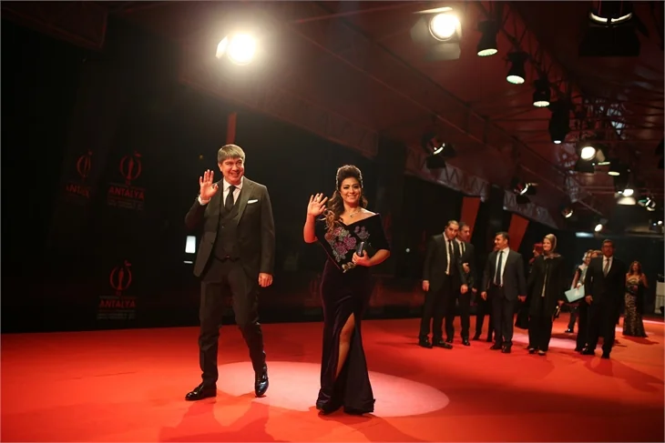 Antalya Film Festivali'nde kırmızı halı şıklığı