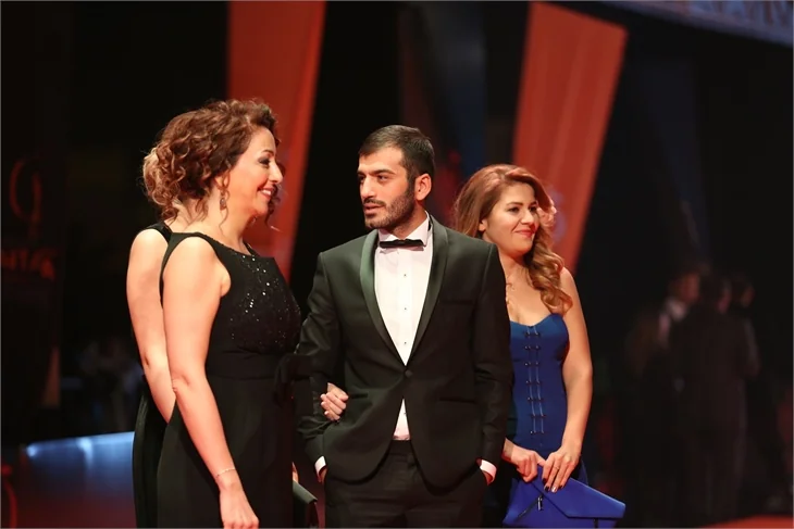 Antalya Film Festivali'nde kırmızı halı şıklığı