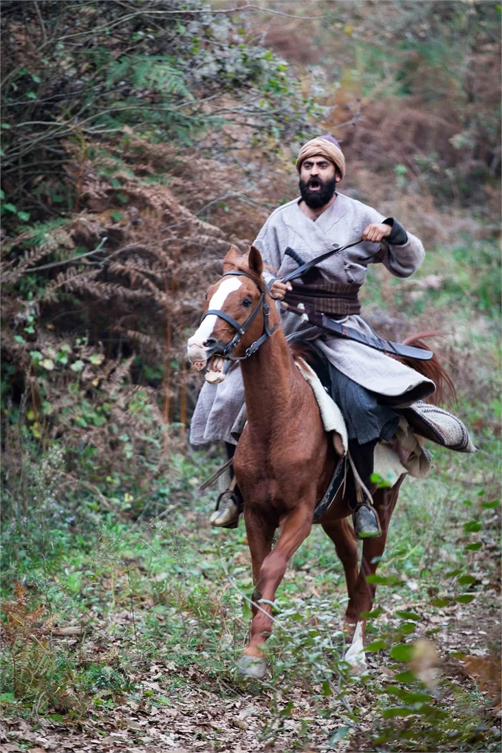 Ertuğrul Ertokuş Bey’i kurtardıktan sonra obaya mı götürecek?