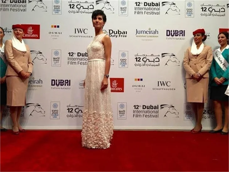 Tuba Büyüküstün, Dubai Film Festivali'ne katıldı!