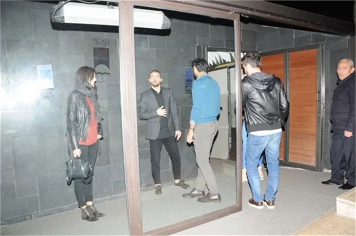 Asena ile Caner arasında neler oluyor?