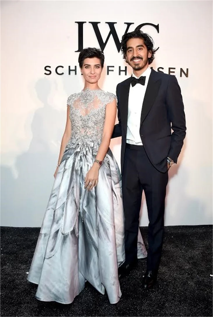 Tuba Büyüküstün'e büyük ilgi!