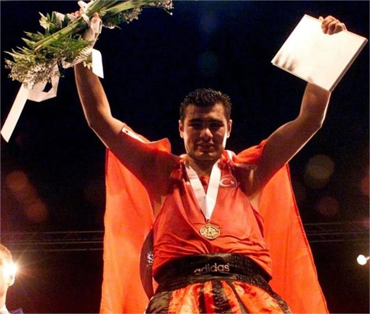 2015'te aramızdan ayrılan ünlü isimler