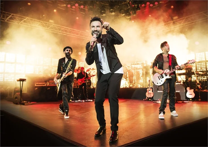 Flaş! Megastar Tarkan evleniyor!