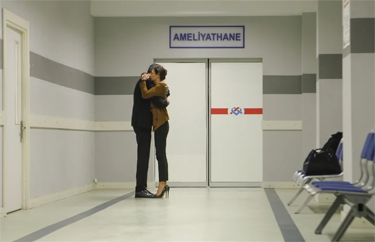 Paramparça'da Dilara, Harun'dan hamile!