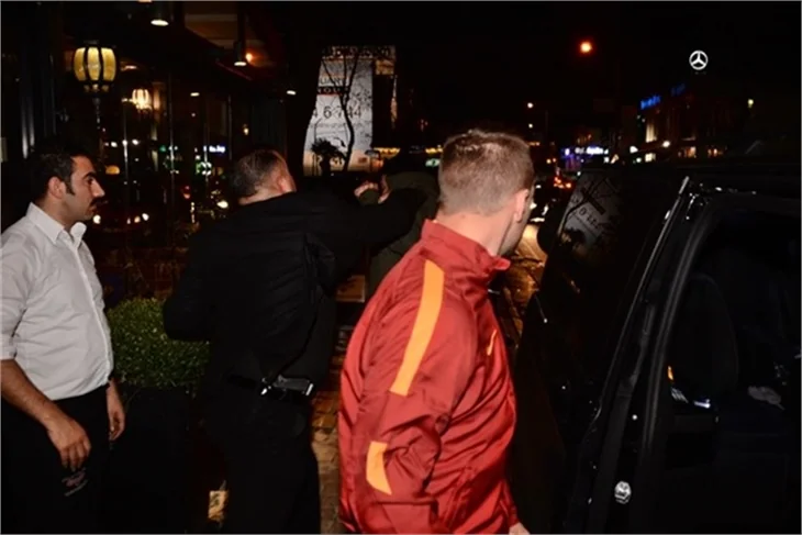 Lukas Podolski bu sefer sakin!