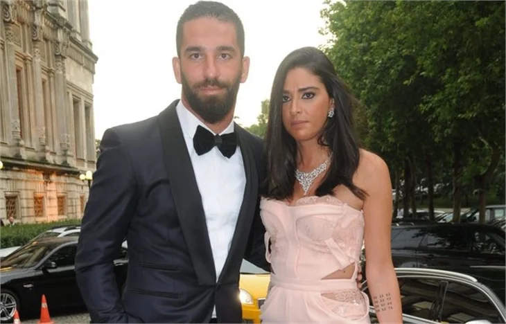 Arda Turan ile Aslıhan Doğan evleniyor!