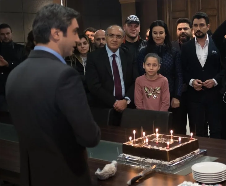 Necati Şaşmaz'a doğum günü sürprizi!
