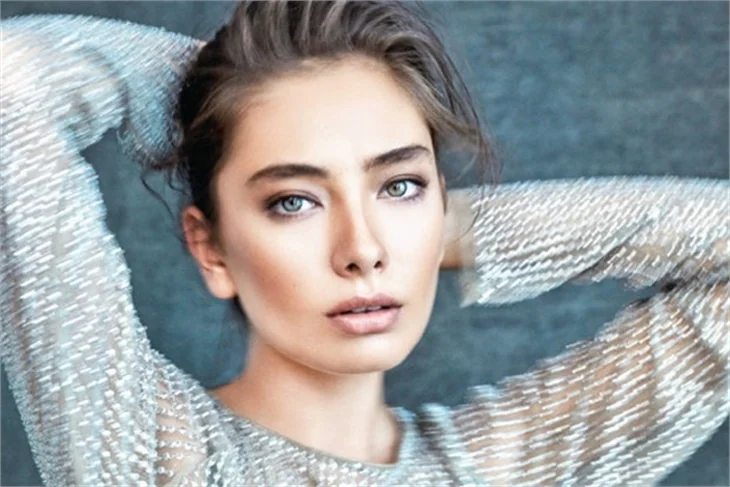 Neslihan Atagül'e dijital operasyon