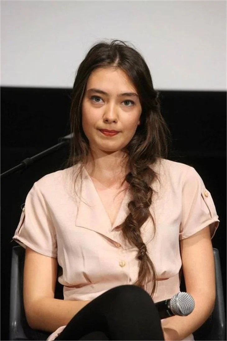 Neslihan Atagül'e dijital operasyon