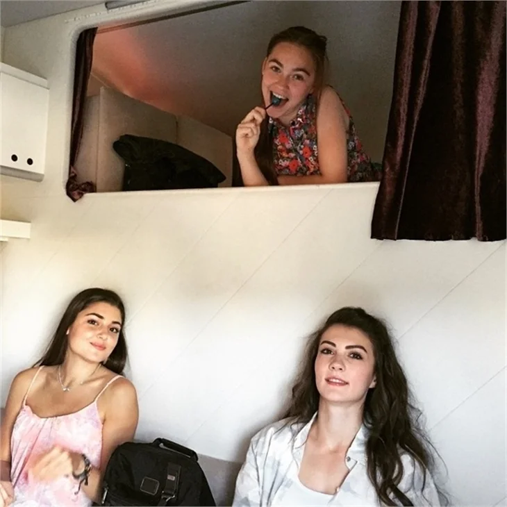 Güneşin Kızları'nın kamera arkasından özel fotoğraflar