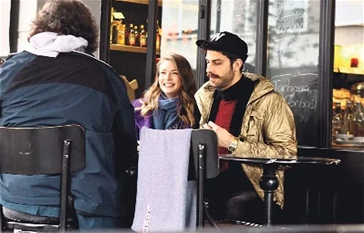 Yasemin Kay Allen sevgilisinden ayrıldı mı?