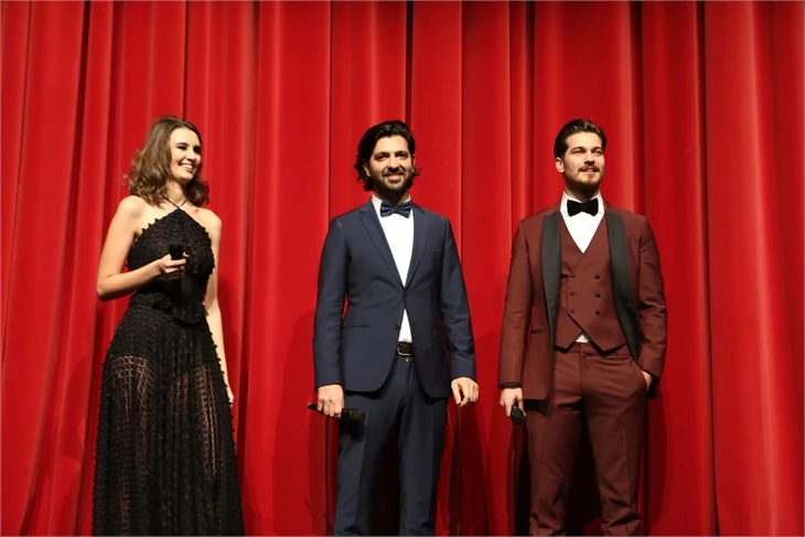 Çağatay Ulusoy'un 'Delibal' filmine görkemli gala!