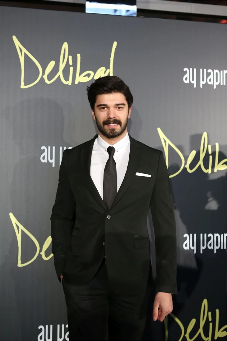 Çağatay Ulusoy'un 'Delibal' filmine görkemli gala!