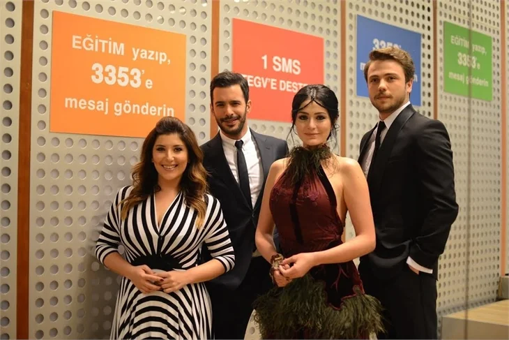 Ünlü isimlerden TEGV’e dev destek!