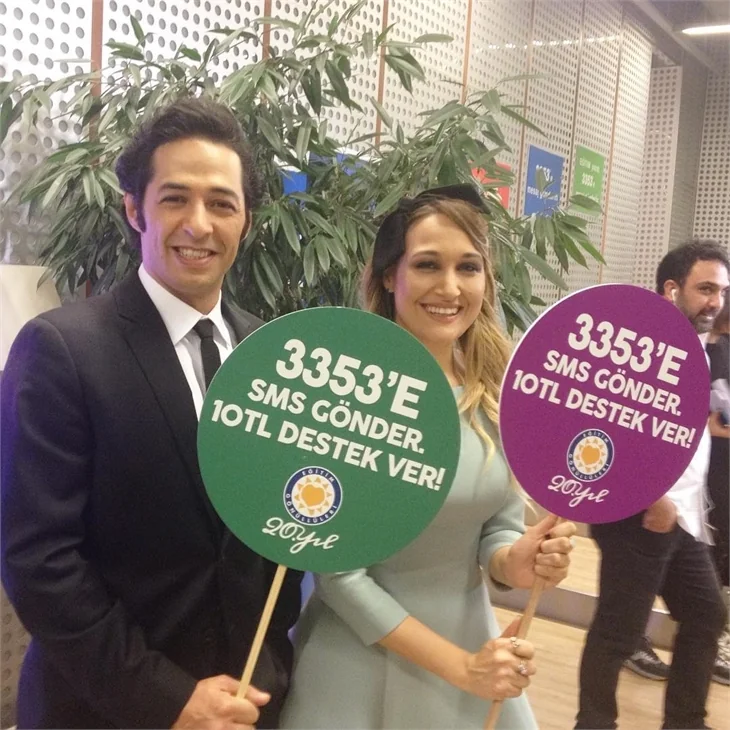 Ünlüler çocuklar için bir araya geldi!
