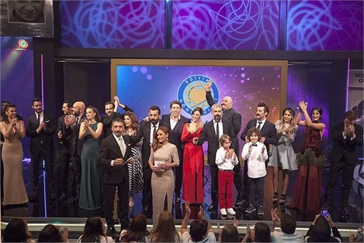 Ünlüler çocuklar için bir araya geldi!