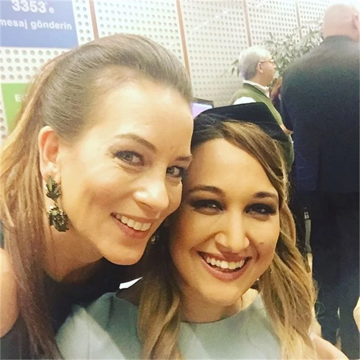 Ünlüler çocuklar için bir araya geldi!