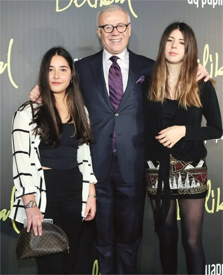 Çağatay Ulusoy: Öpüşme ve sevişme sahneleri...