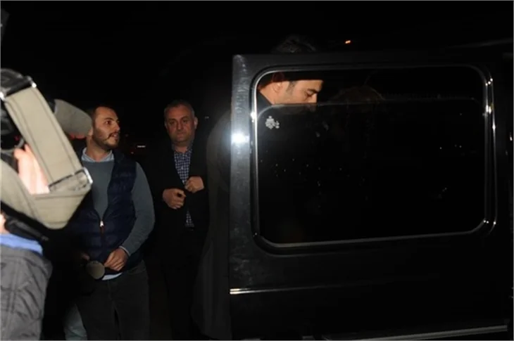 Çağatay Ulusoy: Öpüşme ve sevişme sahneleri...