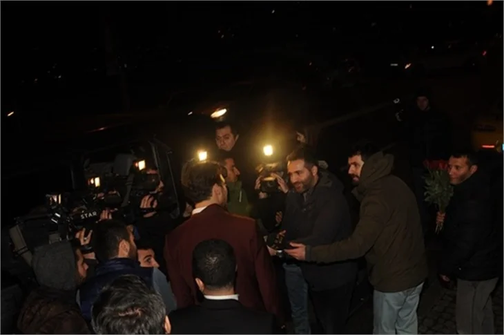 Çağatay Ulusoy: Öpüşme ve sevişme sahneleri...