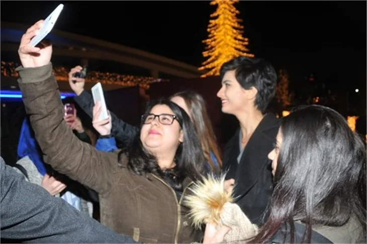 Çağatay Ulusoy: Öpüşme ve sevişme sahneleri...