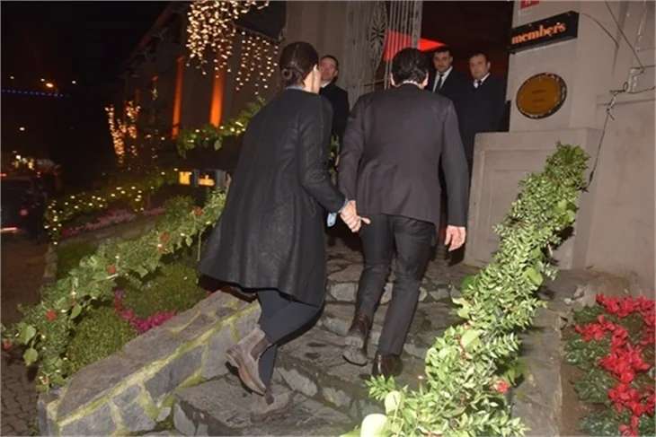 Çağatay Ulusoy: Öpüşme ve sevişme sahneleri...