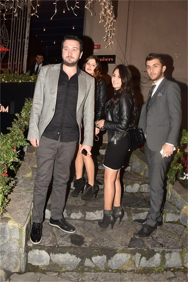 Çağatay Ulusoy: Öpüşme ve sevişme sahneleri...