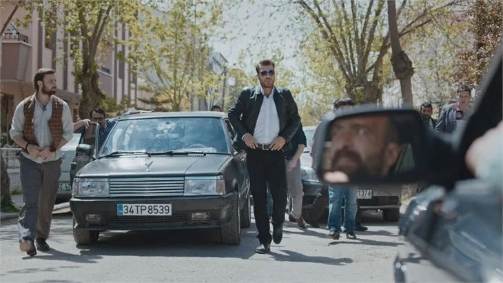 Sahneyi gerçek sandılar!