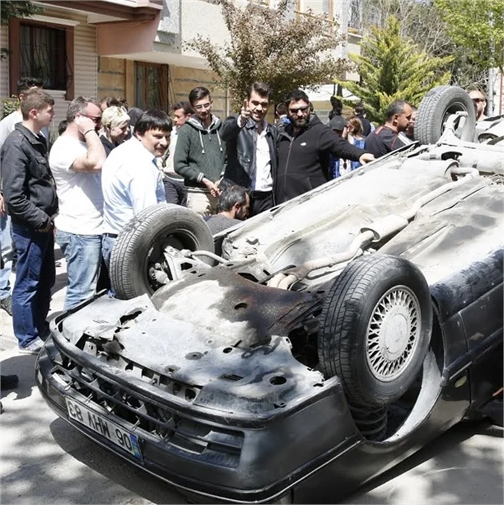 Sahneyi gerçek sandılar!