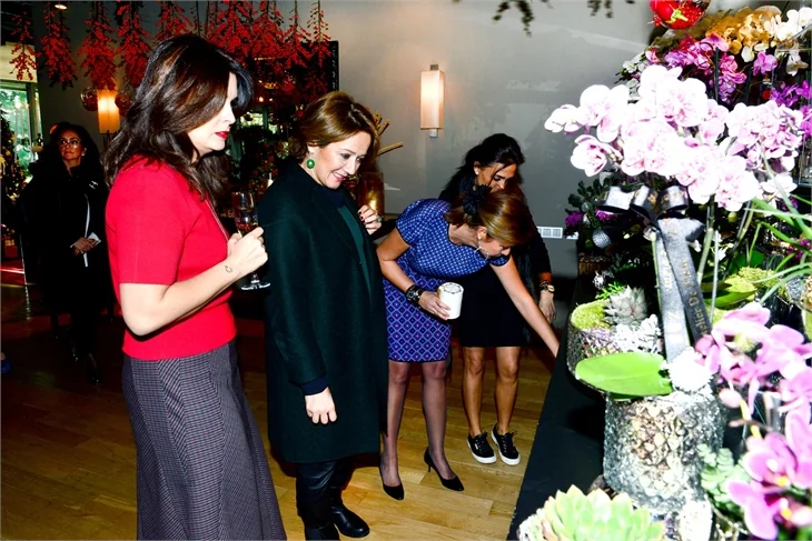 Cemiyetin ünlü hanımları "Atelier De Fleur" için yılbaşı çiçekleri tasarladılar