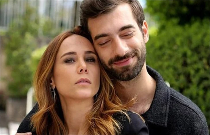 Burçin Terzioğlu aşkın fotoğrafını paylaştı