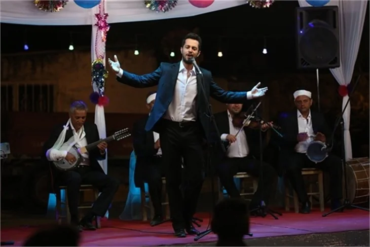 Burak çaldı, Murat söyledi!