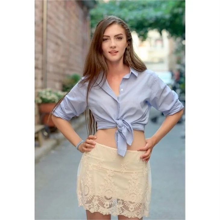 Burcu Özberk hakkında az bilinen 5 gerçek!