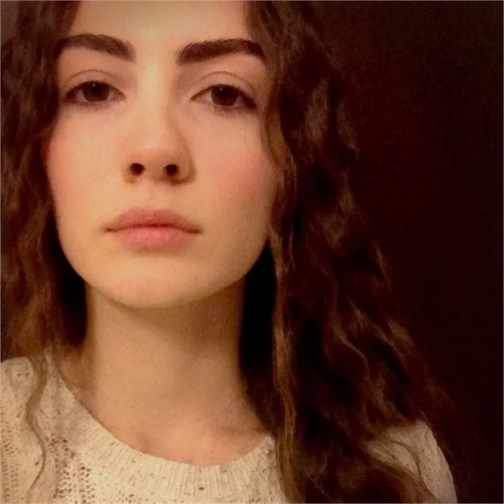 Burcu Özberk hakkında az bilinen 5 gerçek!