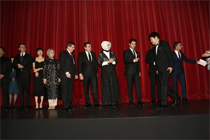 “Ertuğrul 1890” filmine görkemli gala!