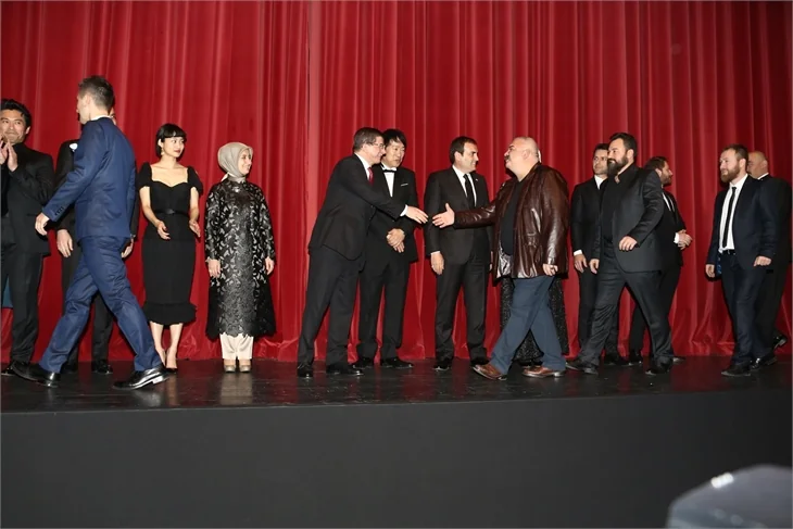 “Ertuğrul 1890” filmine görkemli gala!