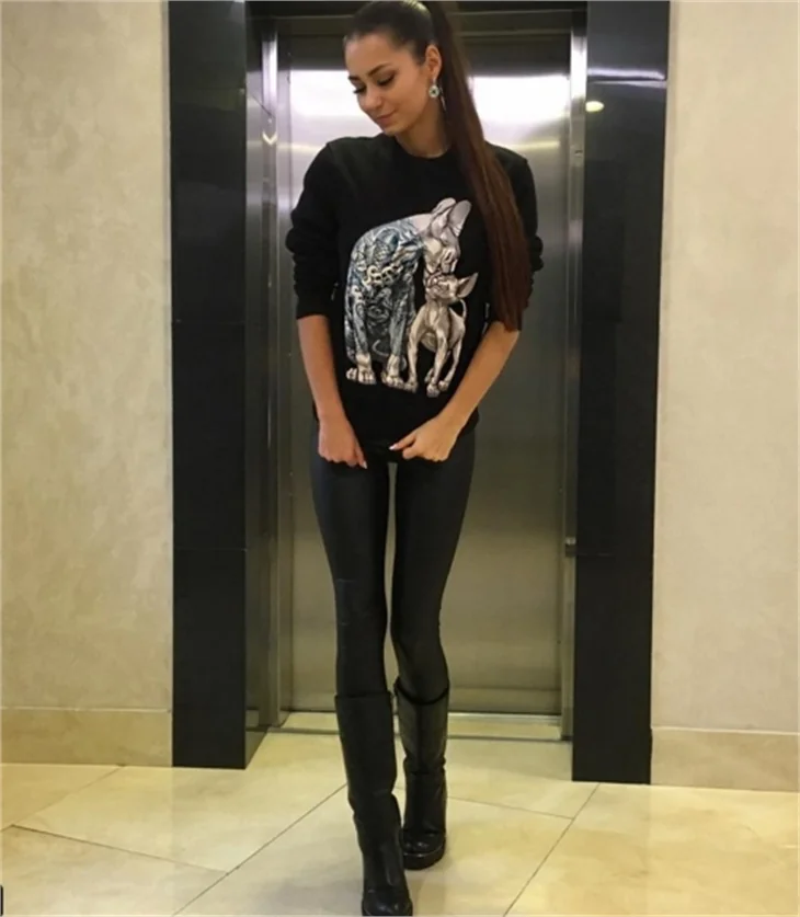 Helga Lovekaty bir futbol tutkunu!