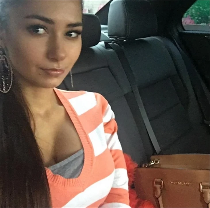 Helga Lovekaty bir futbol tutkunu!