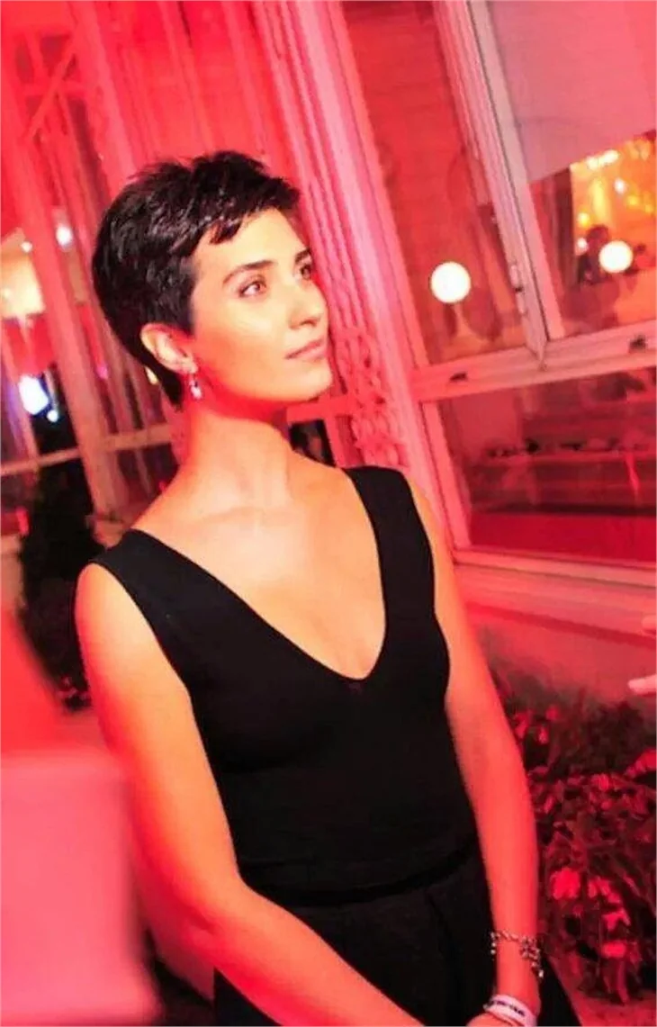 Tuba Büyüküstün ile Halit Ergenç aynı filmde!