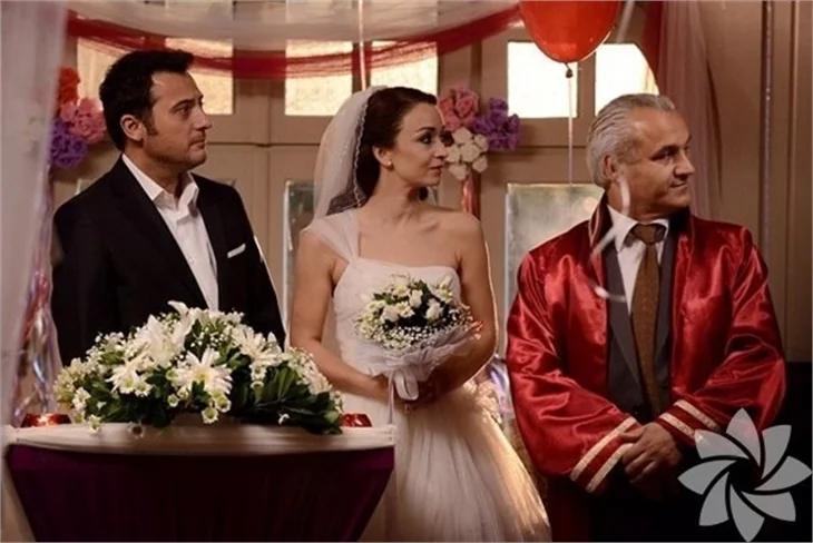 Türk dizilerindeki gelinlikler