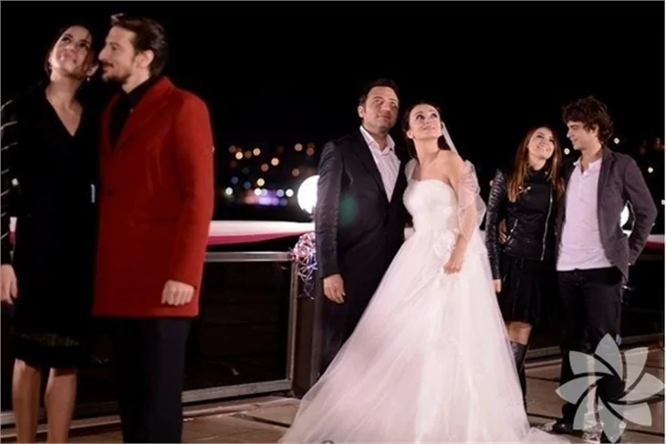 Türk dizilerindeki gelinlikler