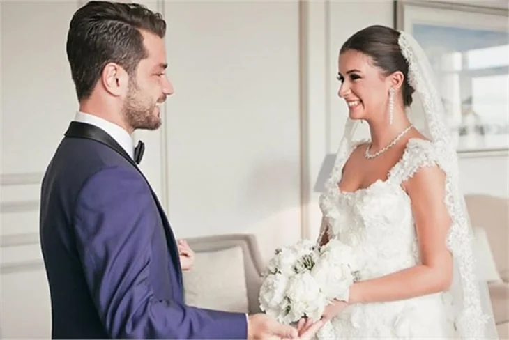 Buse Terim düğün fotoğraflarını takipçileriyle paylaştı