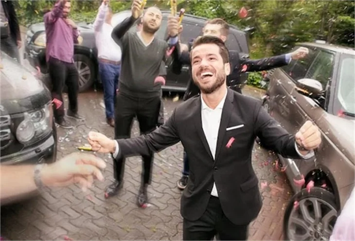Buse Terim düğün fotoğraflarını takipçileriyle paylaştı