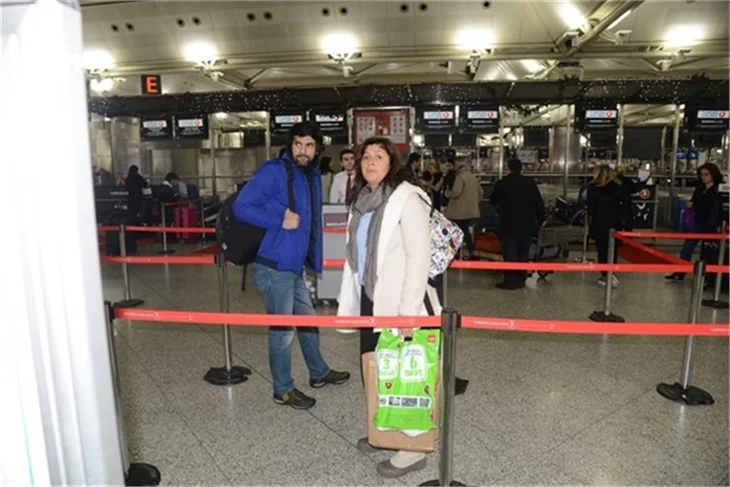 Havalimanı aşk limanı oldu!