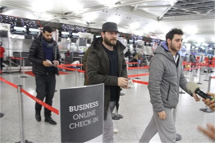 Havalimanı aşk limanı oldu!