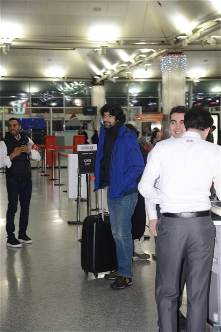 Havalimanı aşk limanı oldu!