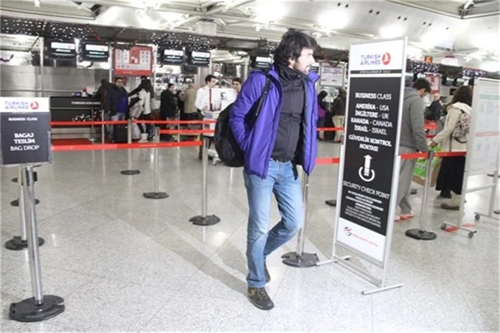 Havalimanı aşk limanı oldu!